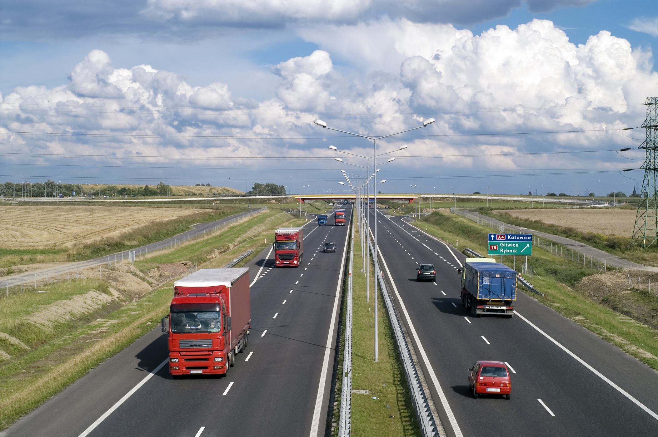 Poland has embarked on an ambitions programme to build new motorways, expressways and ring roads between 2010-1012 Polish expressway