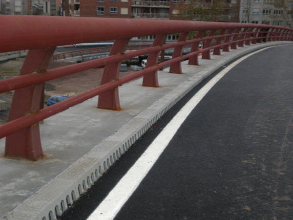 The EnviroDeck drainage system was was used on the Vial de Borde project in Spain EnviroDeck on the Vial de Borde
