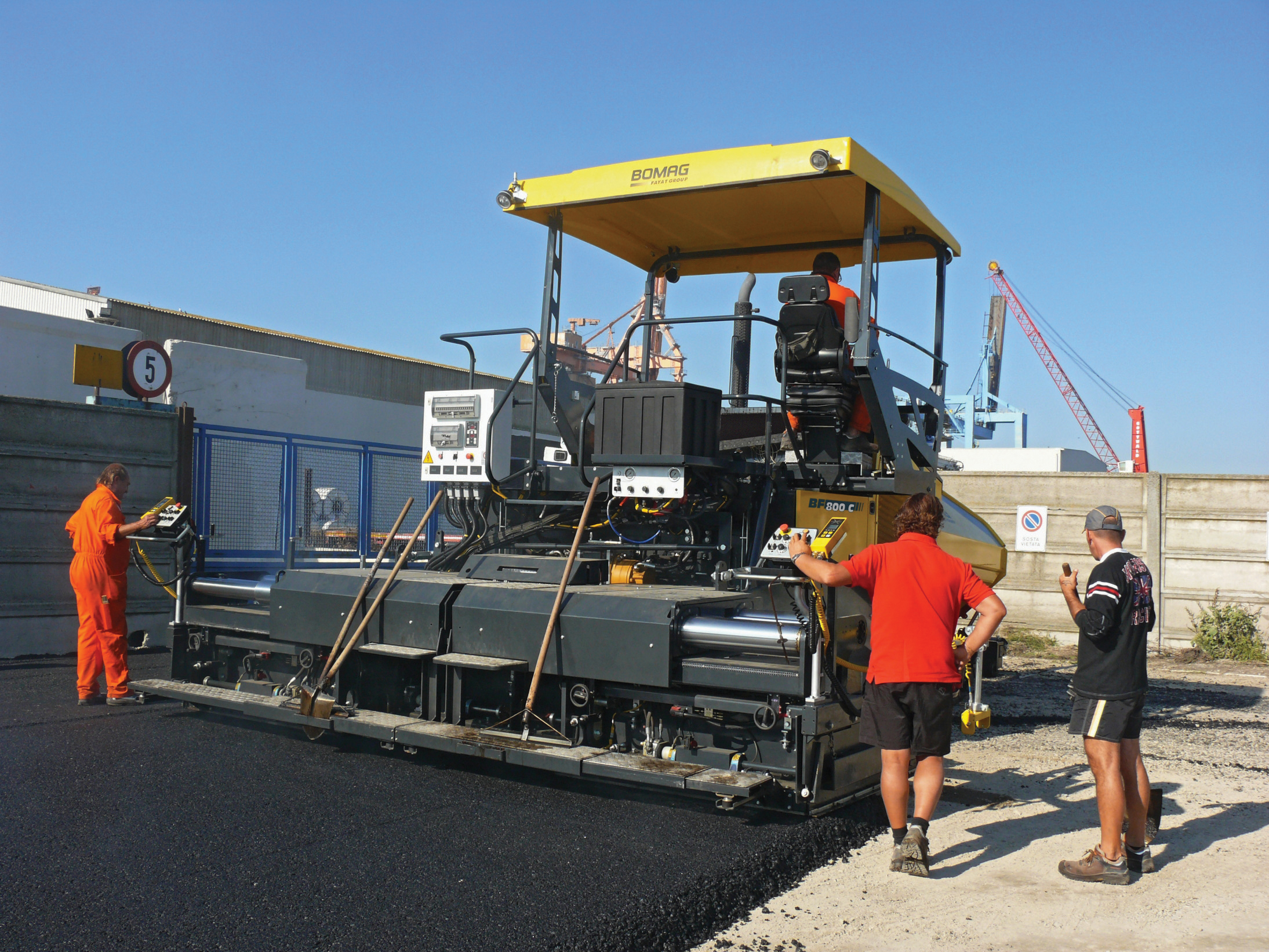 World premiere at Samoter: BOMAG'S BF 800 Bomag's BF 800