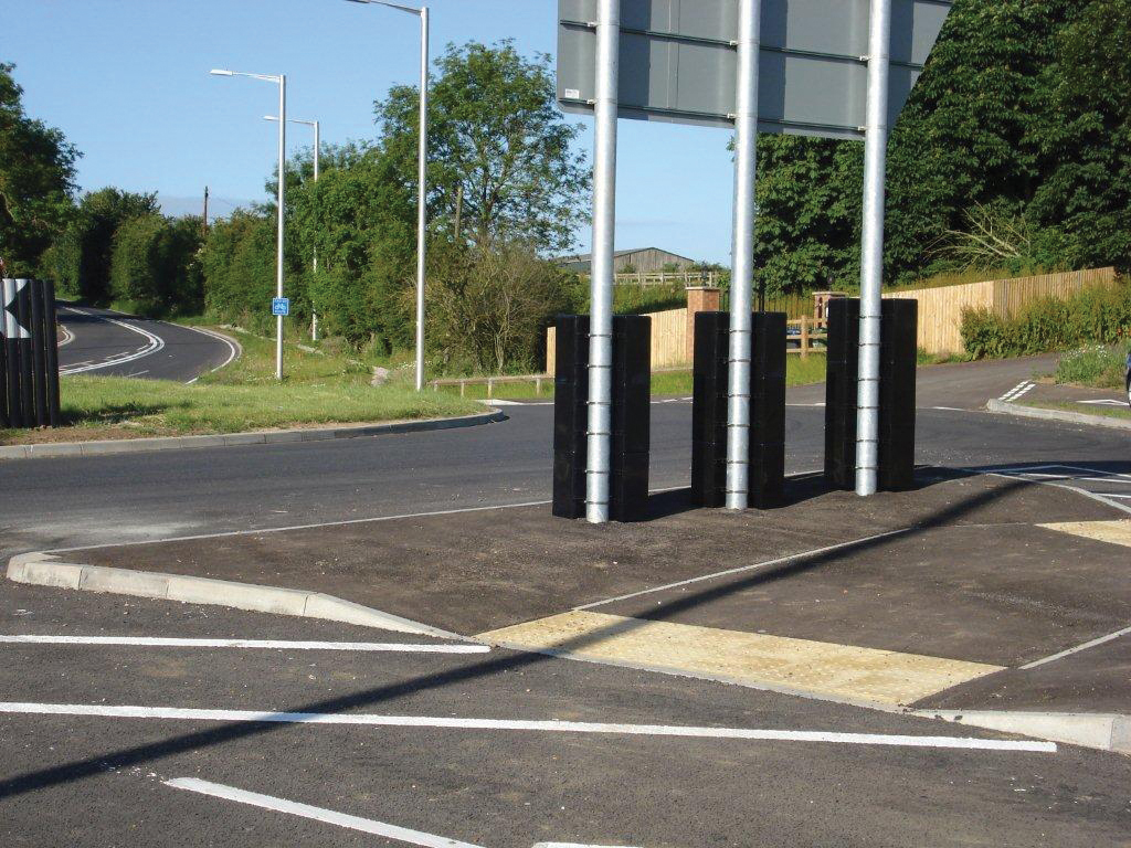 The Biker Mate system from Signpost Solutions is a simple unit that can be fitted quickly and easily to existing signposts and lighting columns located on dangerous sections of the highway Biker Mate System