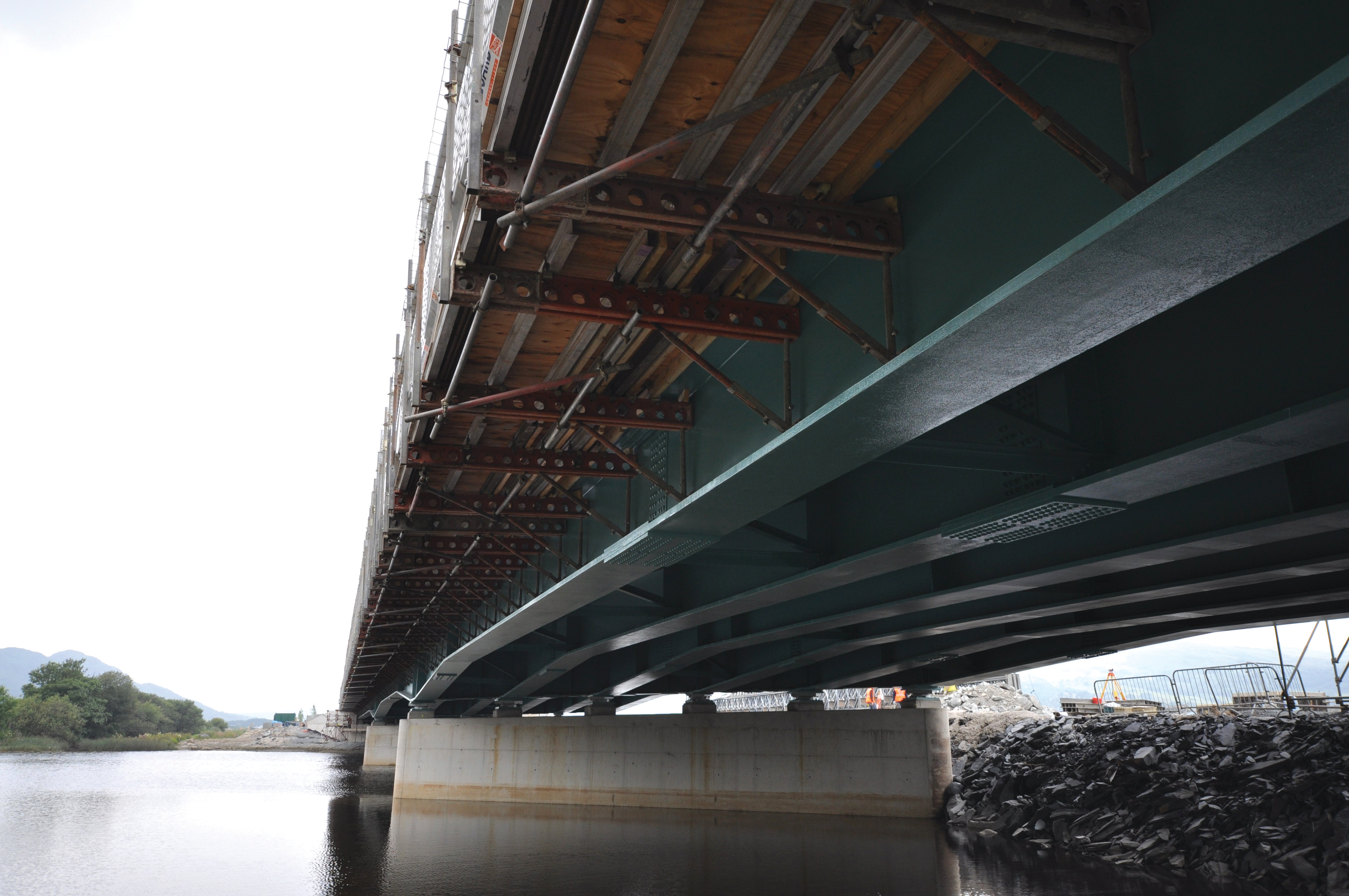 RMD Kwikform’s Paraslim composite bridge solution used on the Porthmadog bypass viaduct Porthmadog bypass viaduct