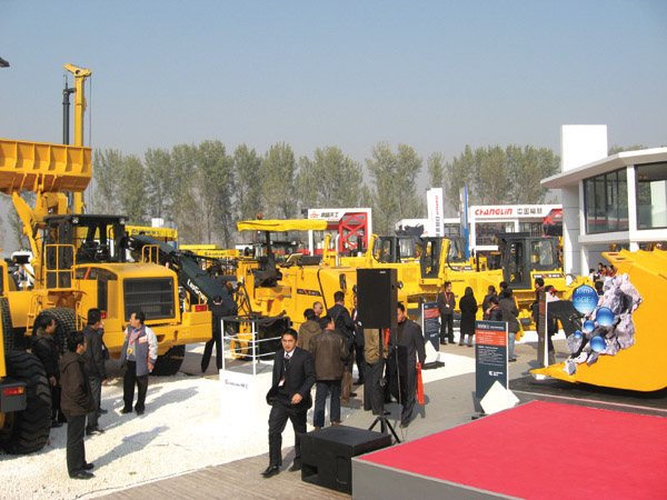 Beijing's booming BICES 2009: the 2011 event breaks records for exhibitors and visitors BICES 2011 picture