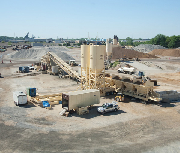 The Astec Universal concrete plant supplied to APAC Tennessee for two major APAC projects Astec Universal concrete plant, APAC Tennessee