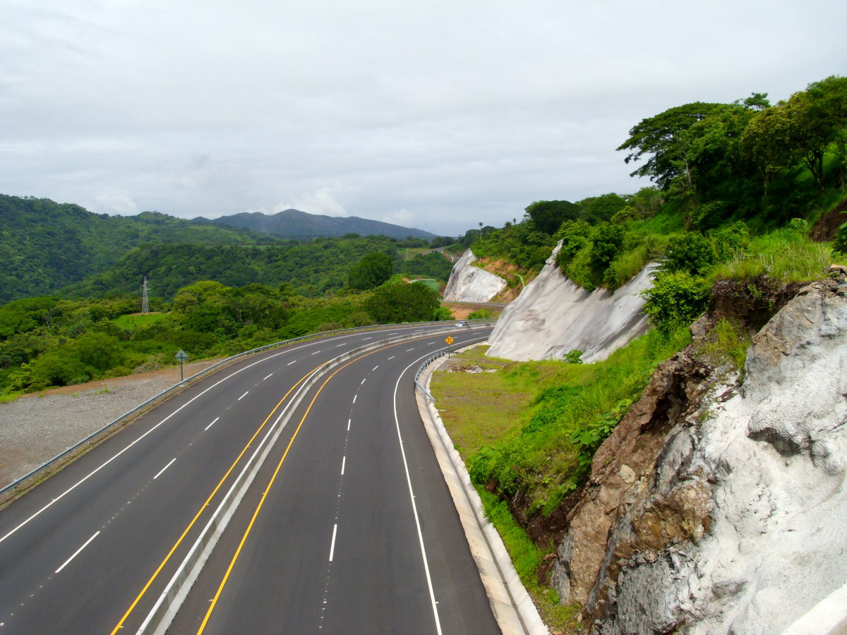A section of Costa Rica's San Jose to Caldera Highway. (Pic: Autopistas del Sol) Costa Rican Caldera Highway