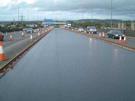 The Gussasphalt road surface: the paving machine ran on rails
WH Jun 09 P 42 1