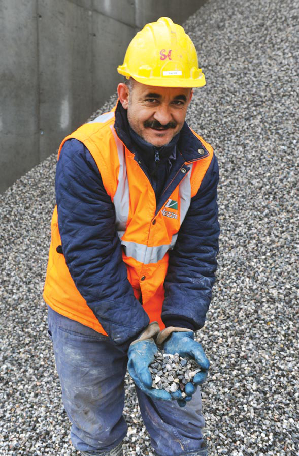 Salem Habib showing one of the end-product grades of the 13 main aggregates WH Jun 09 P 29 1