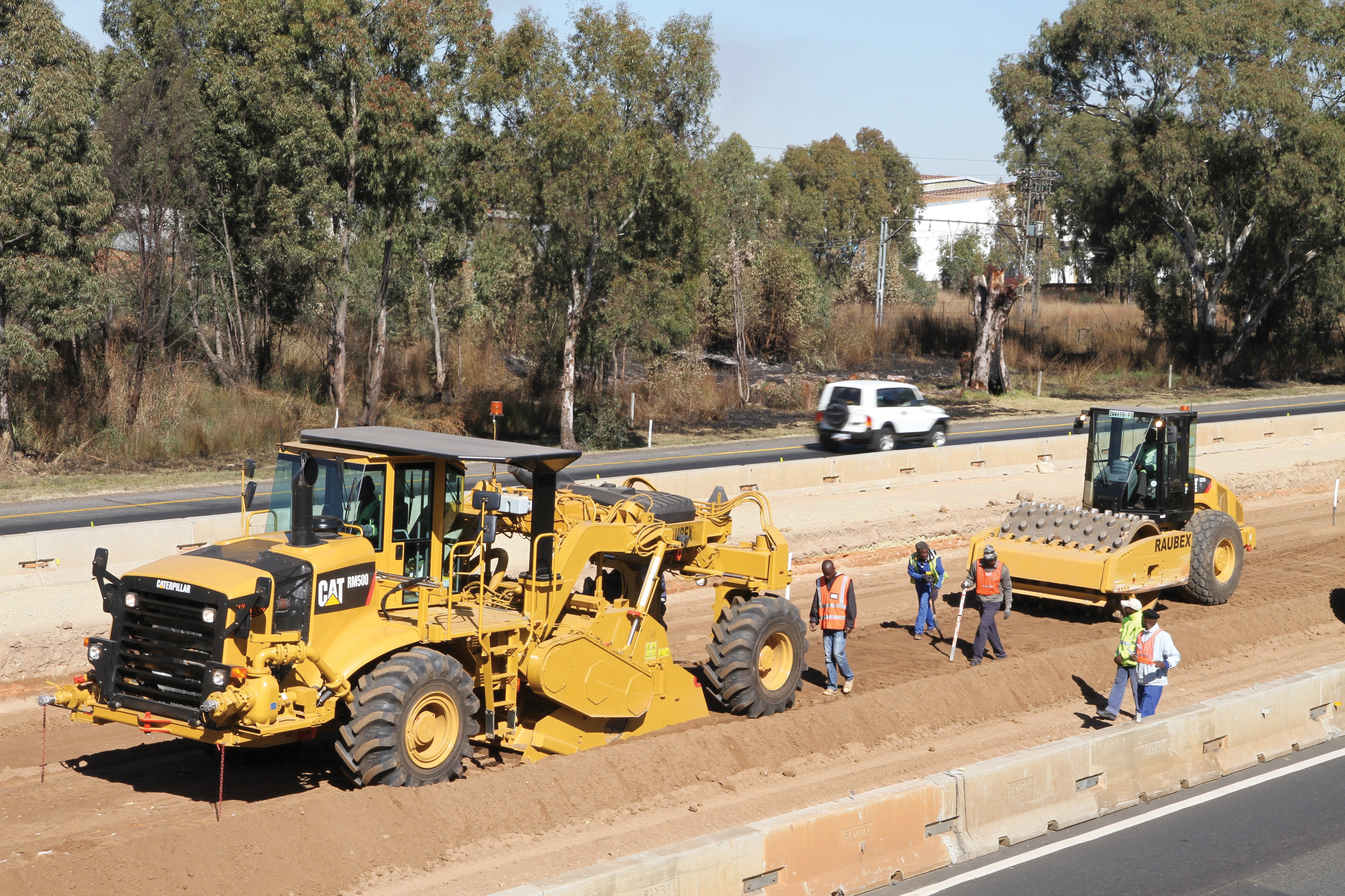 A new Cat RM500 rotary mixer was an early contributor on the jobsite Cat RM500 rotary mixer
