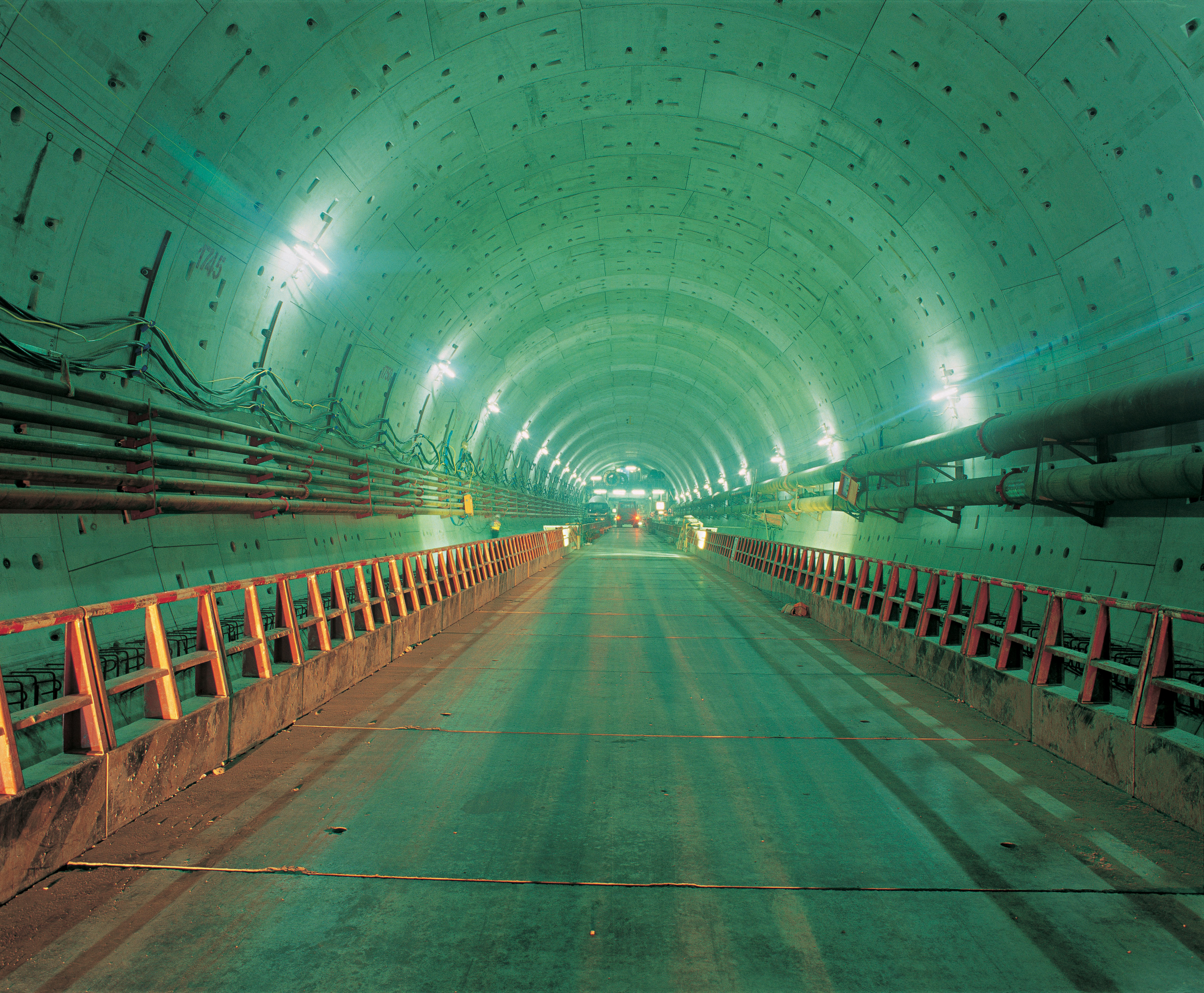 The breakthrough has been completed on road traffic tunnels near Shanghai. They will link to a nearby island, with the hope of bringing more prosperity to the region WH ND 08 P 25