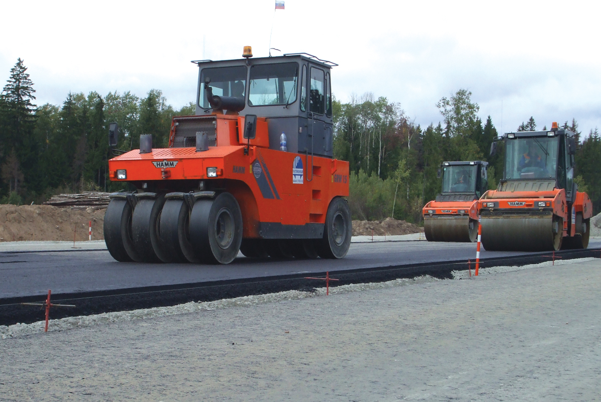 Construction work on the Moscow-Saint Petersburg motorway Moscow-Saint Petersburg motorway