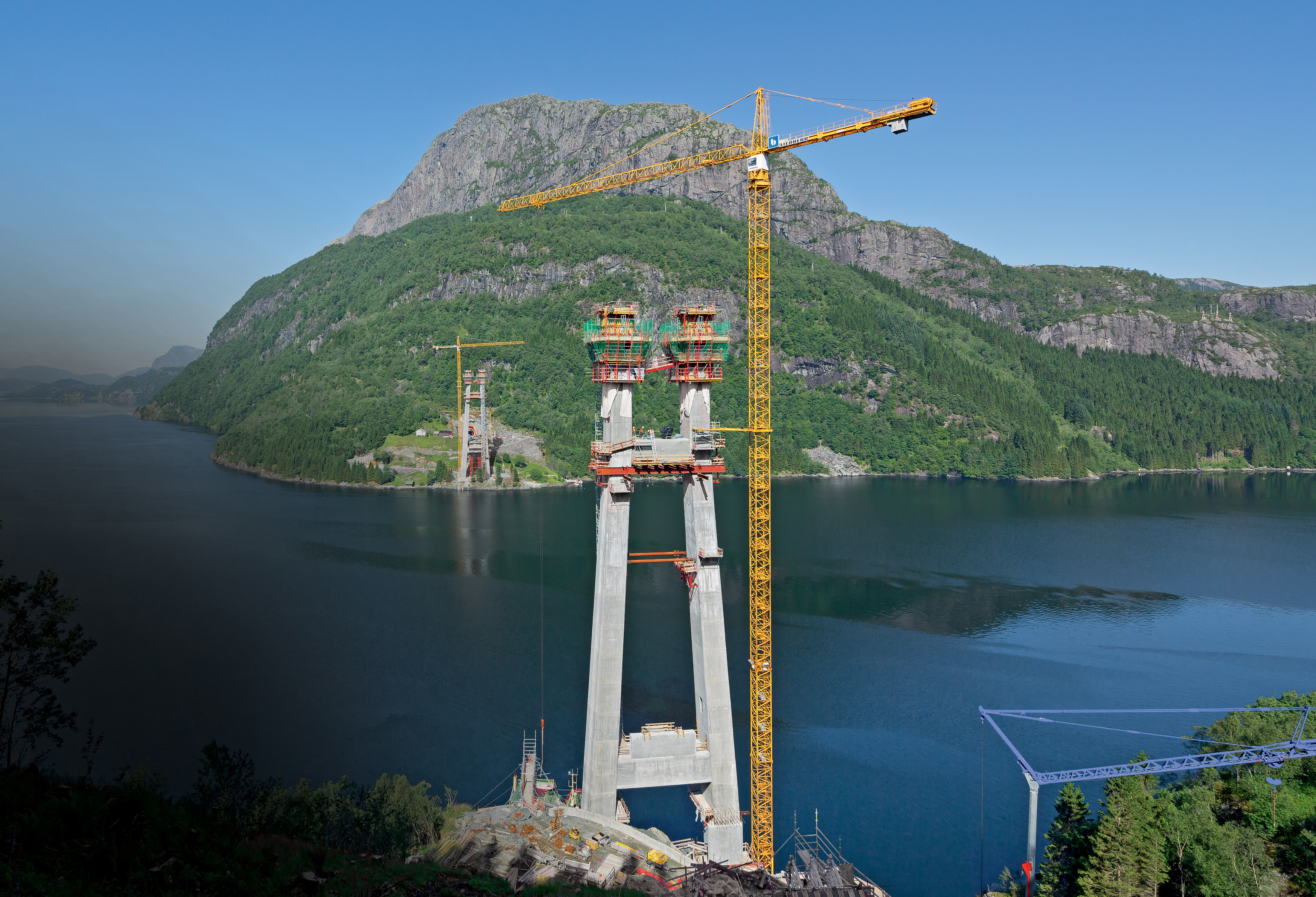 PERI has played a key role in the ongoing construction of Dalsfjord Bridge in Norway PERI construction of Dalsfjord Bridge in Norway