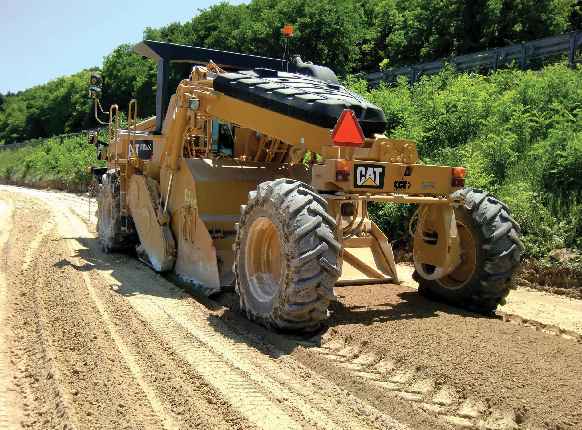 The Caterpillar RM300s had to work close to the existing route Caterpillar RM300