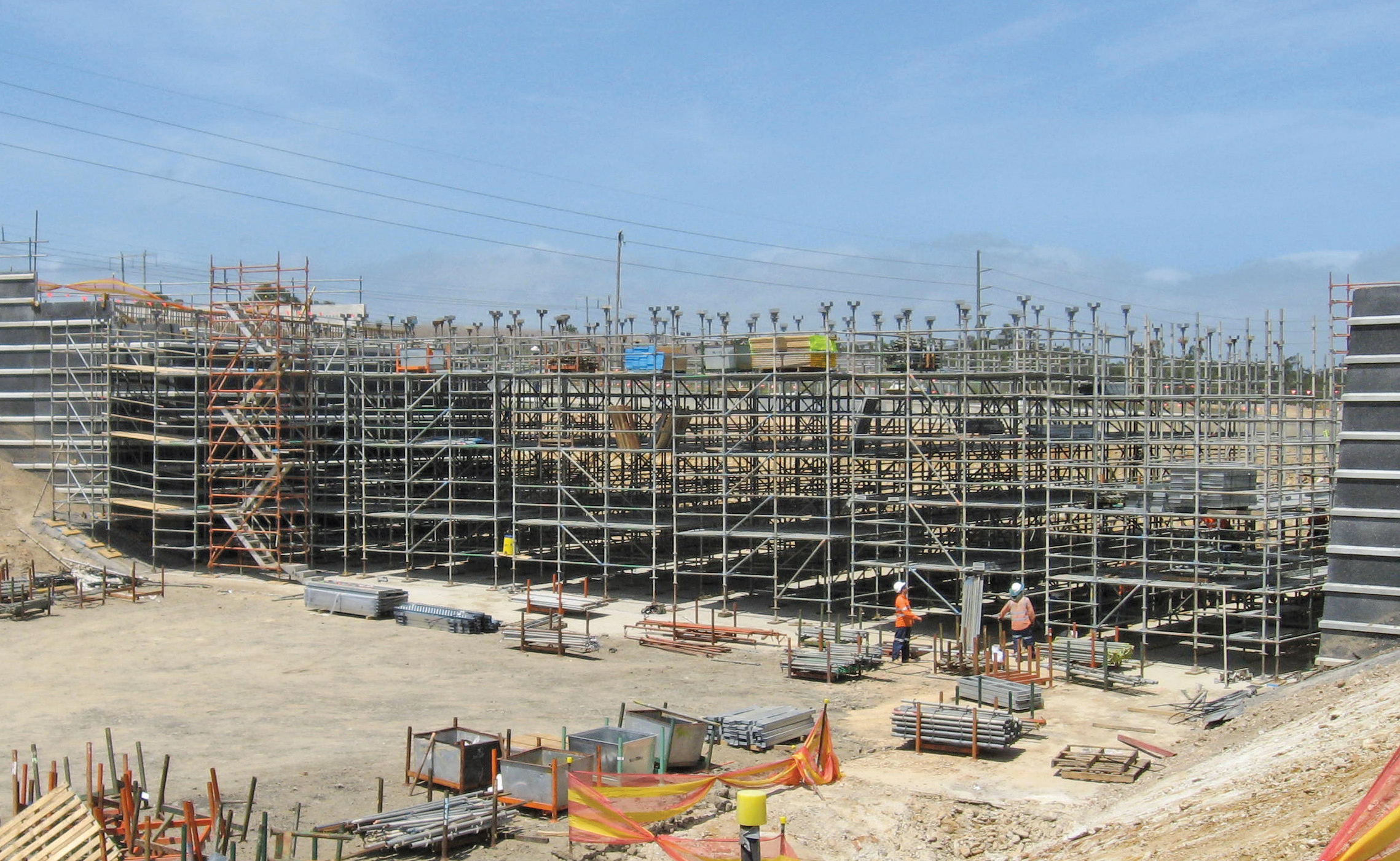 A formwork solution from RMD Kwikform is being used on the Hunter Expressway in New South Wales, Australia RMD Kwikform Hunter Expressway