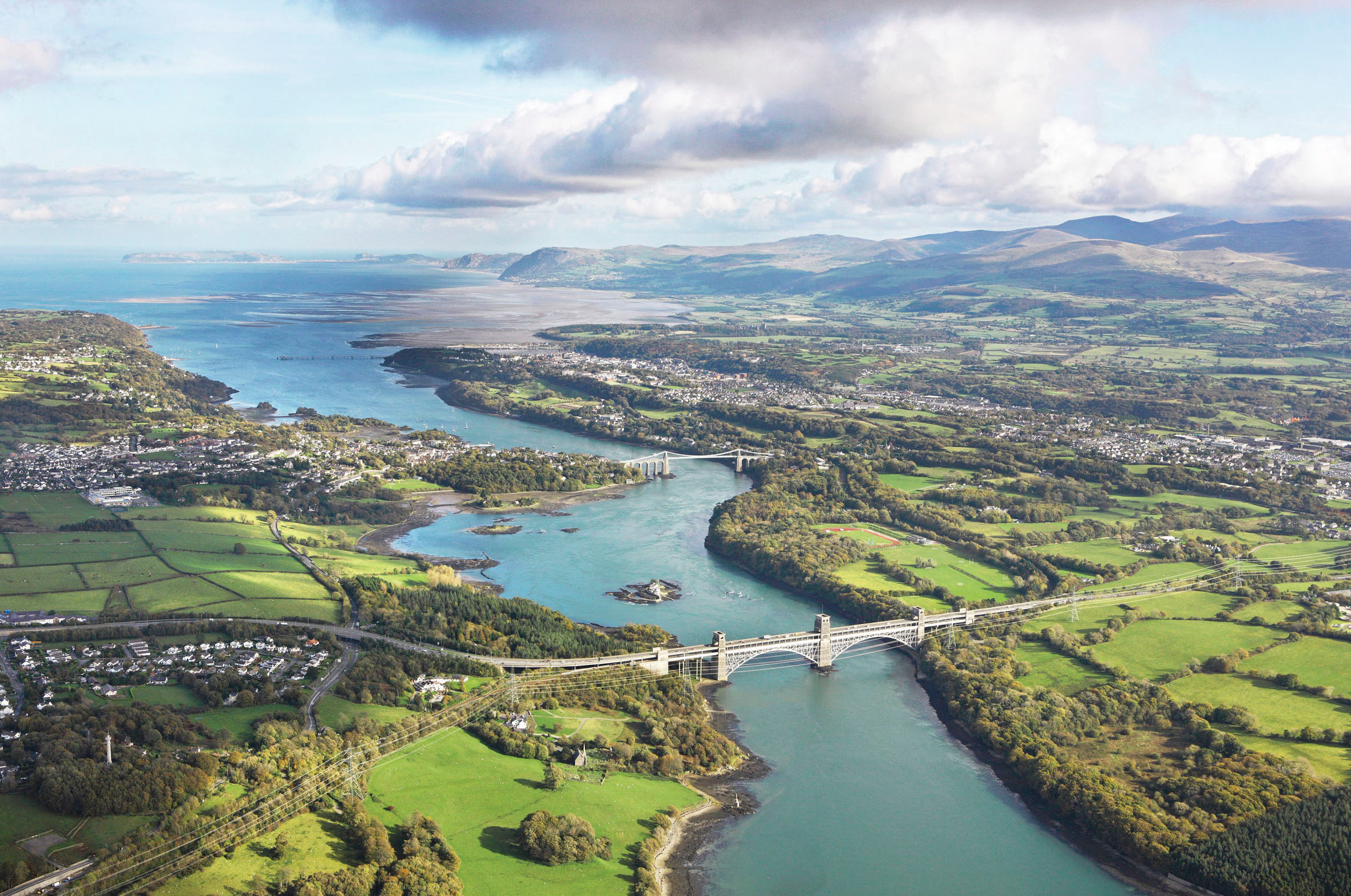 Prioritisation of maintenance work can allow for more effective asset management, which is of particular importance for major structures such as bridges bridge over the river