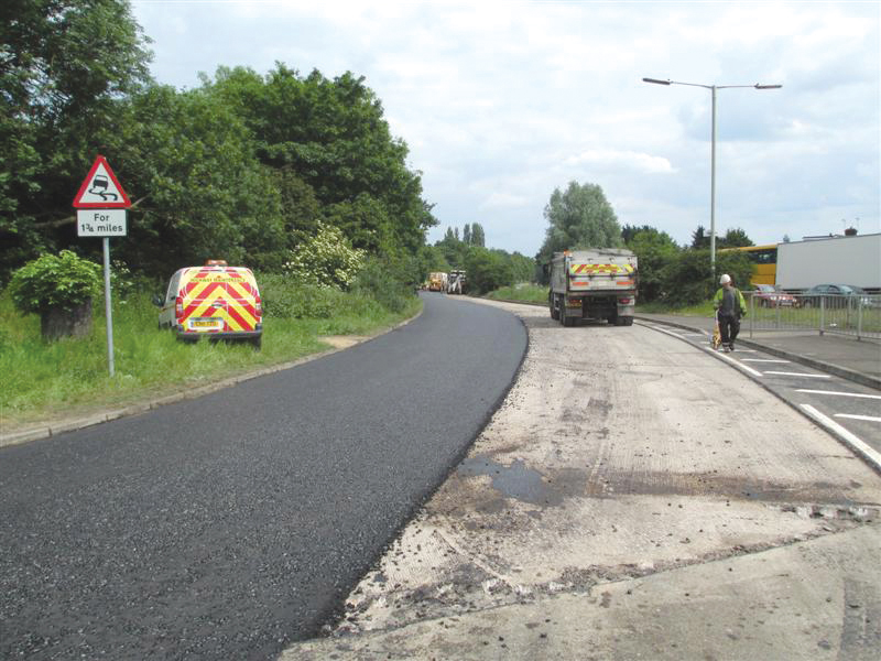 A Ringway Response Crew tackle a major lorry fuel tank spill after the Hertfordshire Integrated Transport Control Centre (ITCC) notified them of an accident on the busy A1081 near St Albans A1081 near St Albans