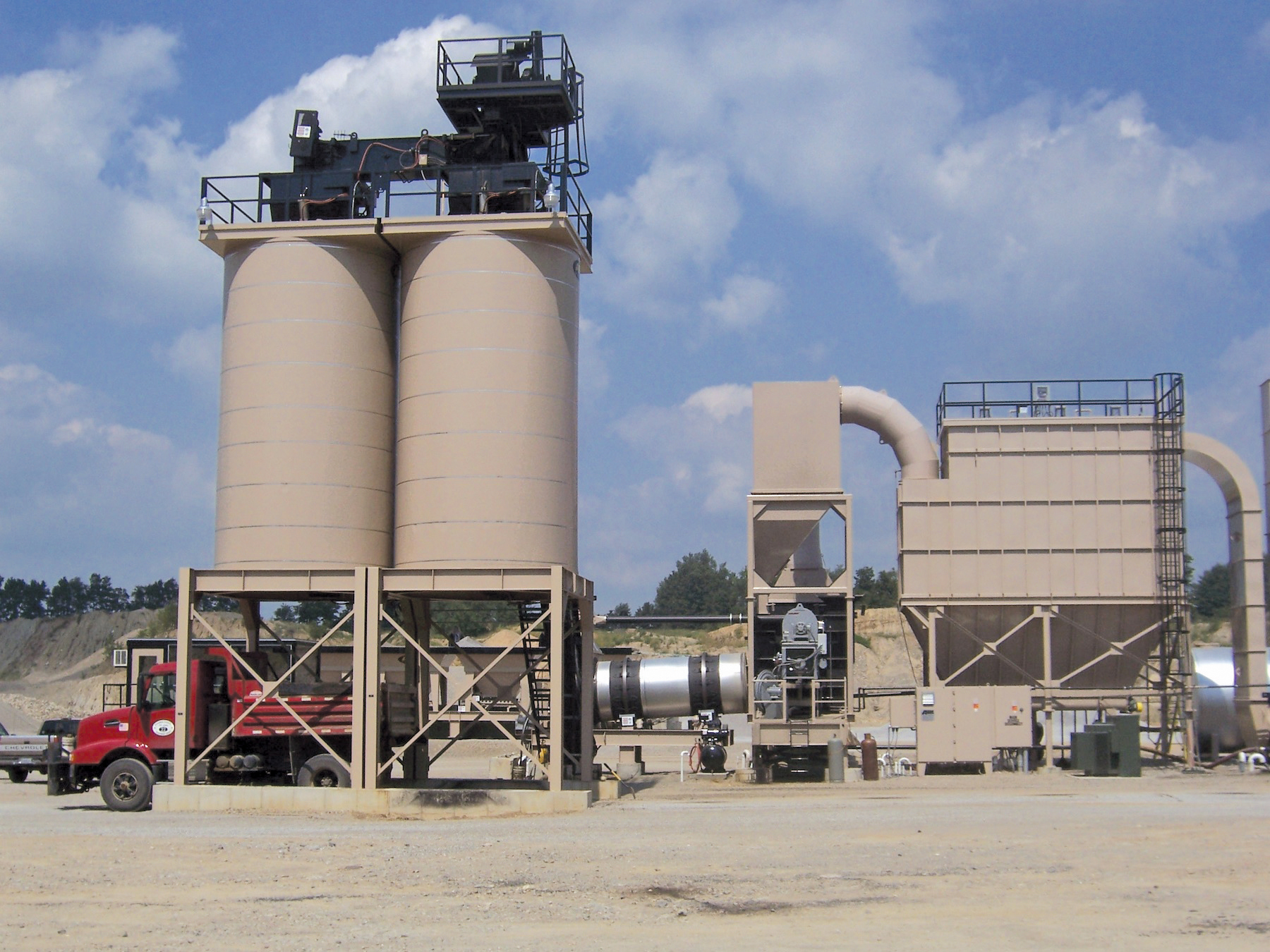 Asphalt Drum Mixers (ADM) now offers stationary and self-erect storage silos compatible with its own and similar models of asphalt plants Asphalt Drum Mixers (ADM) now offers stationary and self-erect storage silos
