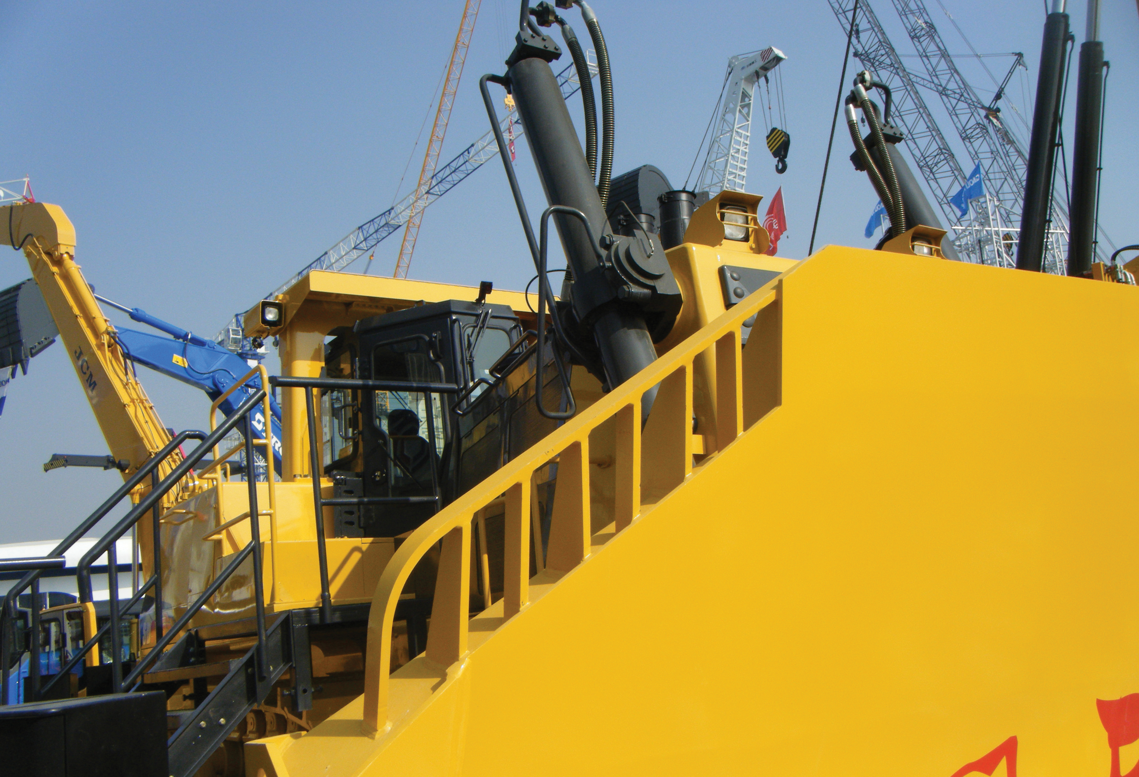 Shantui’s mighty SD90-5 dozer is still in development, though other -5 series machines are now coming to market Shantui SD90-5 dozer