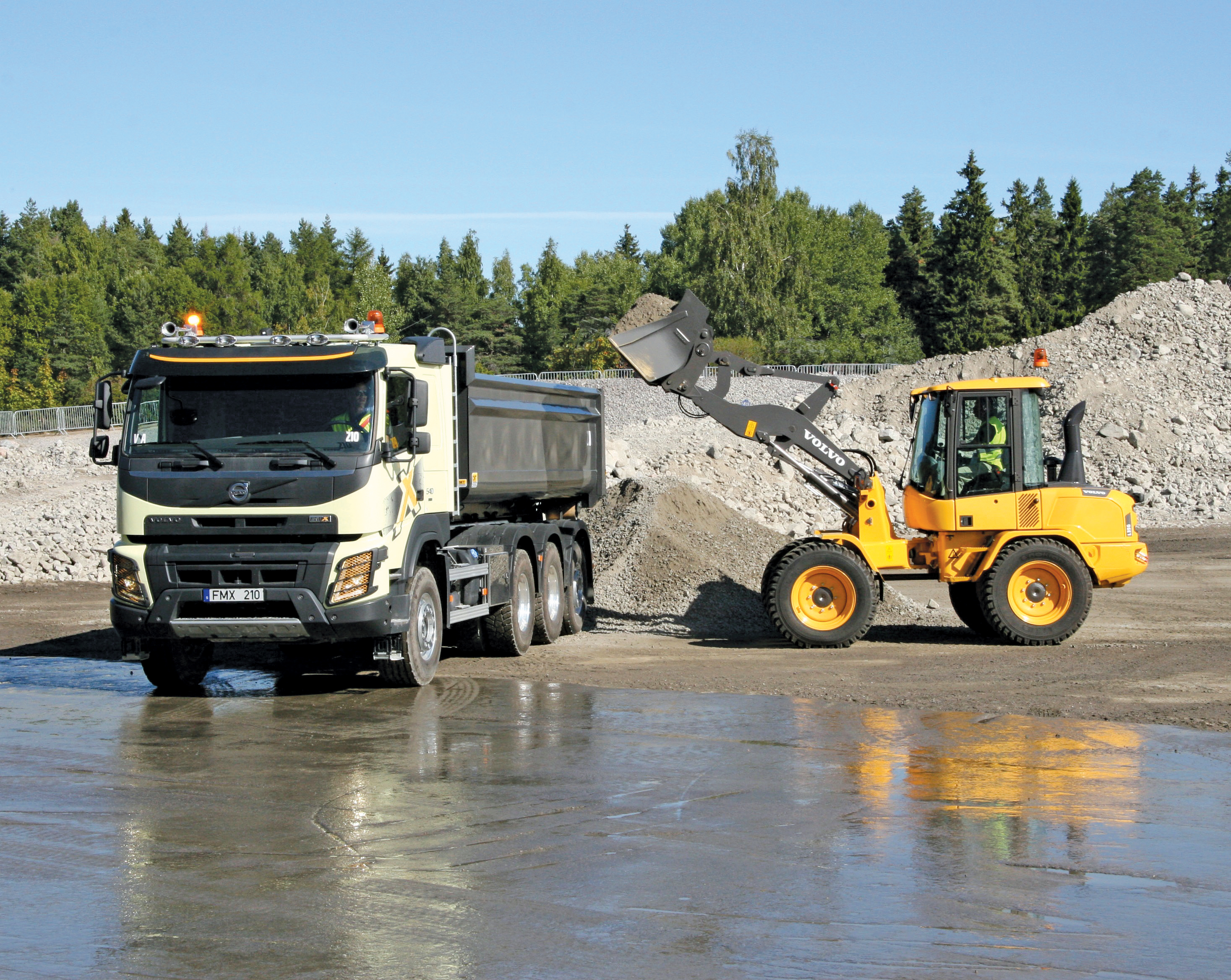 The L30 and L35 compact wheeled loaders have become G series machines with cleaner Stage IIIB Volvo engines Volvo The L30 and L35 compact wheeled loaders
