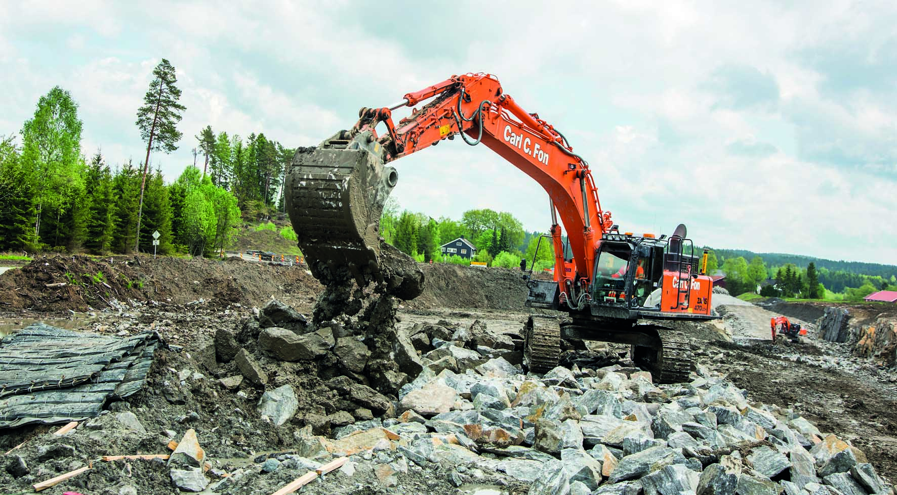 Carl C Fon has engaged a total of nine Hitachi excavators on the project Carl C Fon using Hitachi to complete their Road Construction contract
