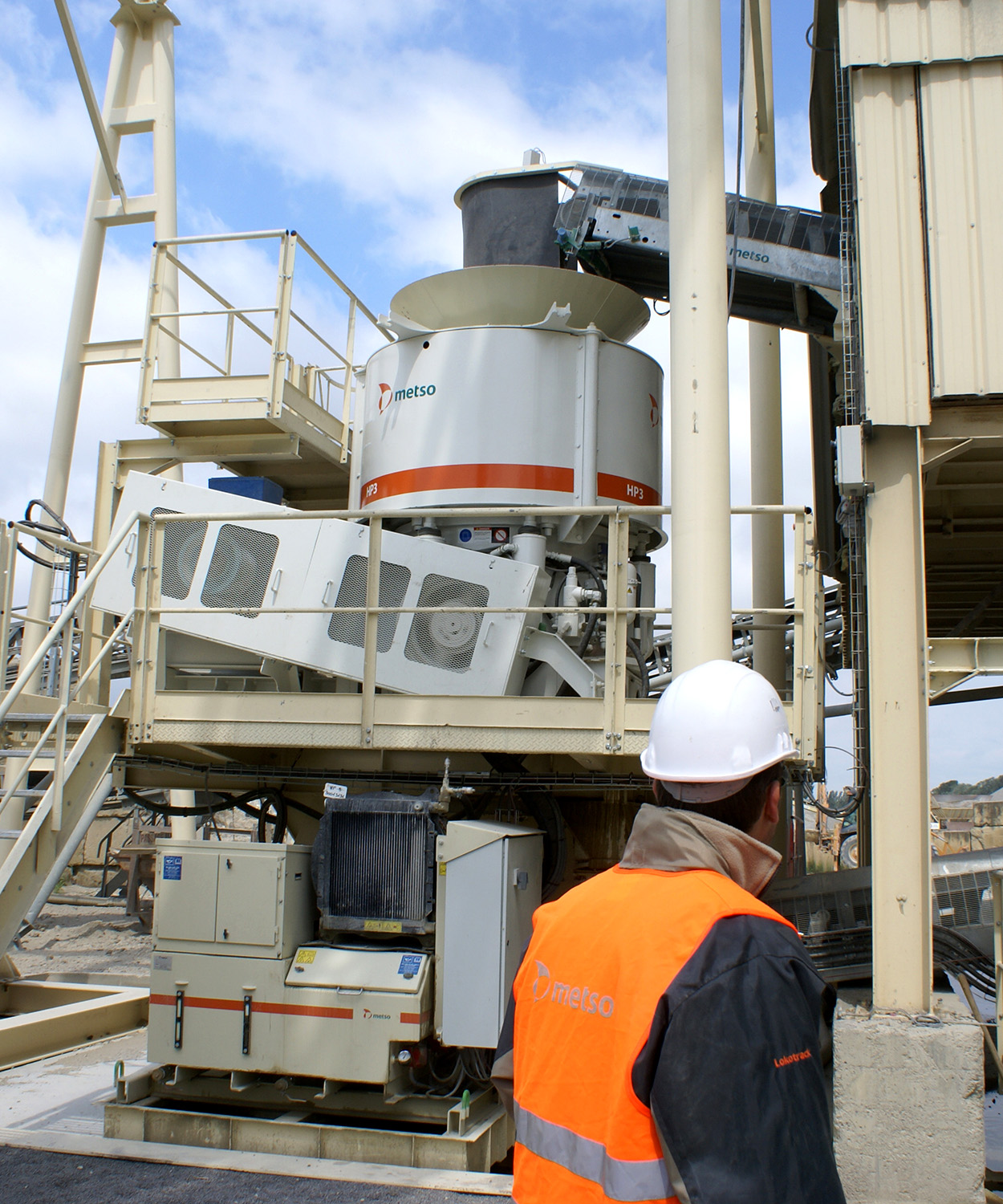 Metso is offering its new high throughput, high performance HP3 crusher Metso Lokotrack HP3