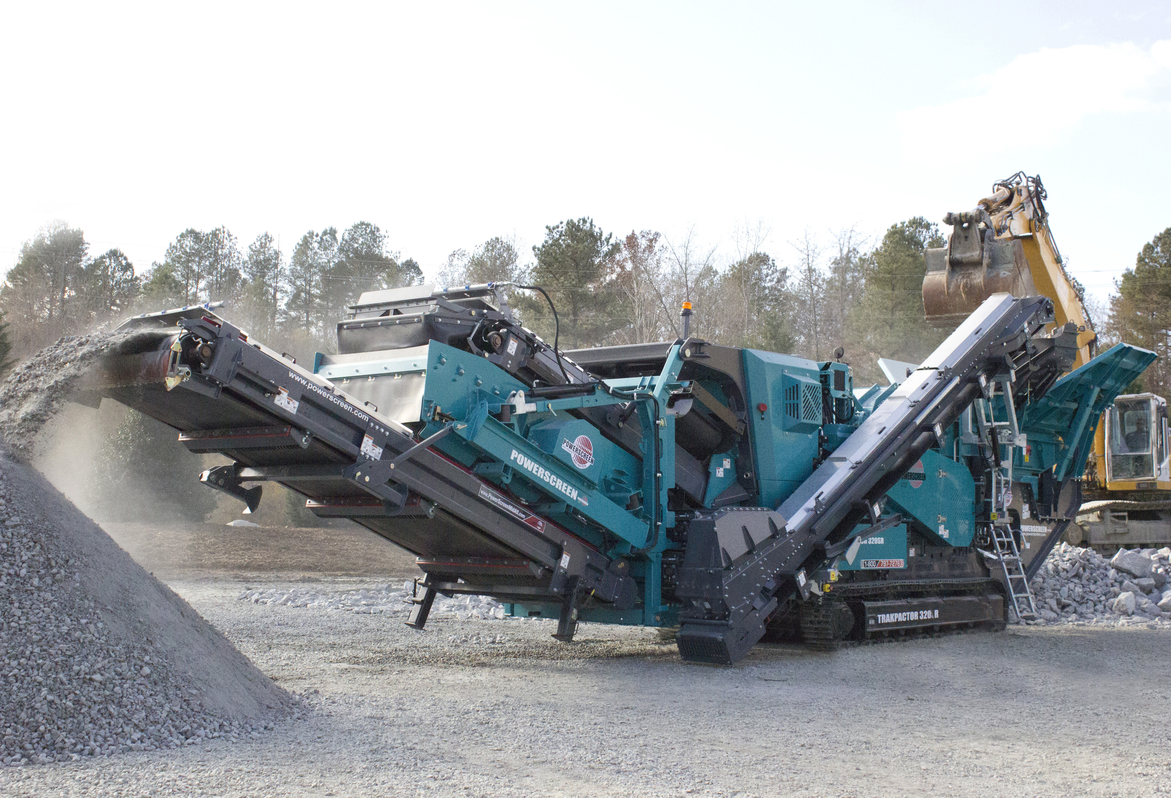 The new Trakpactor 320SR mid-sized horizontal impact crusher from Powerscreen Powerscreen’s Trakpactor 320SR