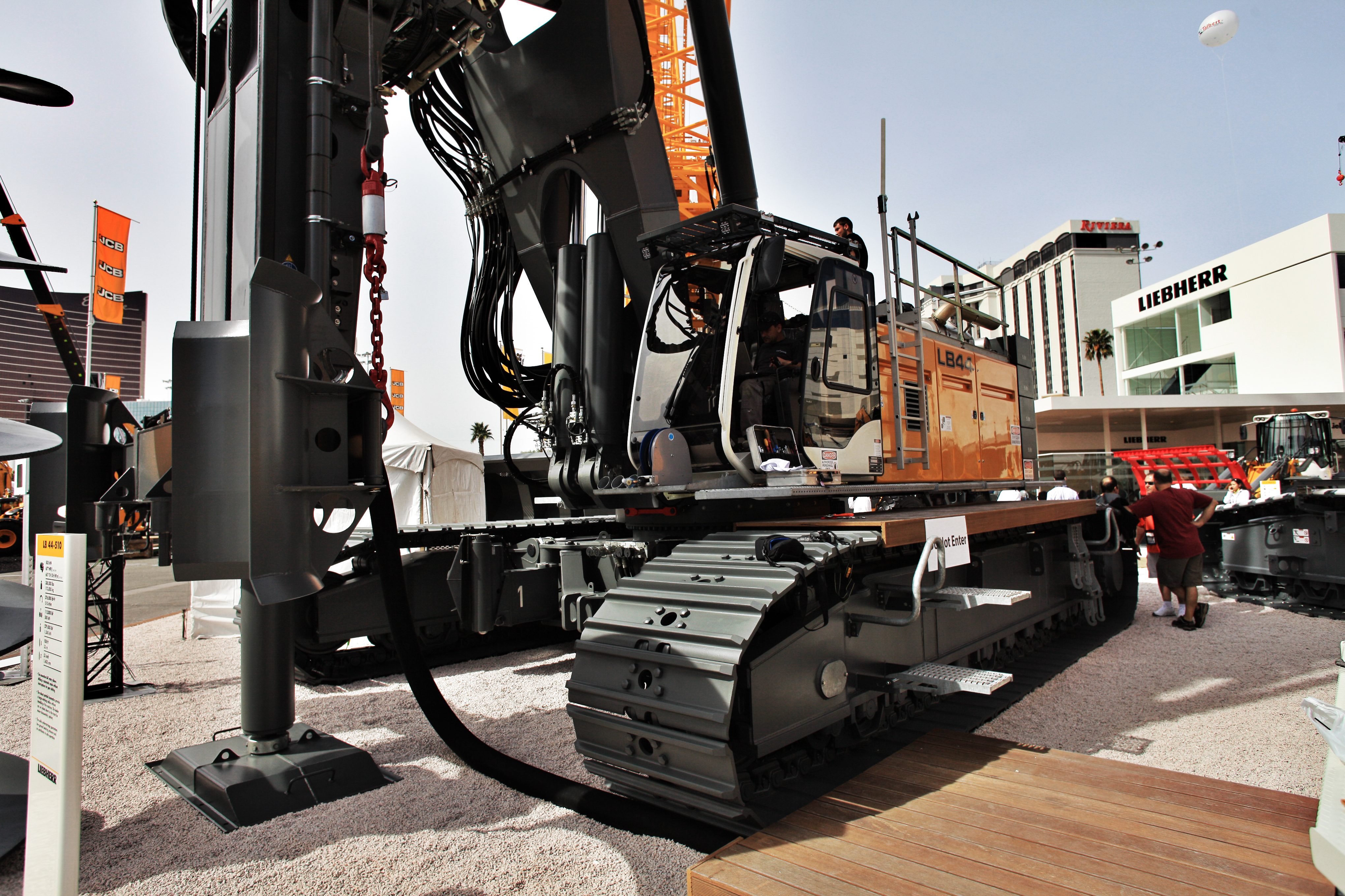 Liebherr’s LB 44-510 rotary drilling rig Liebherr’s LB 44-510 rotary drilling rig