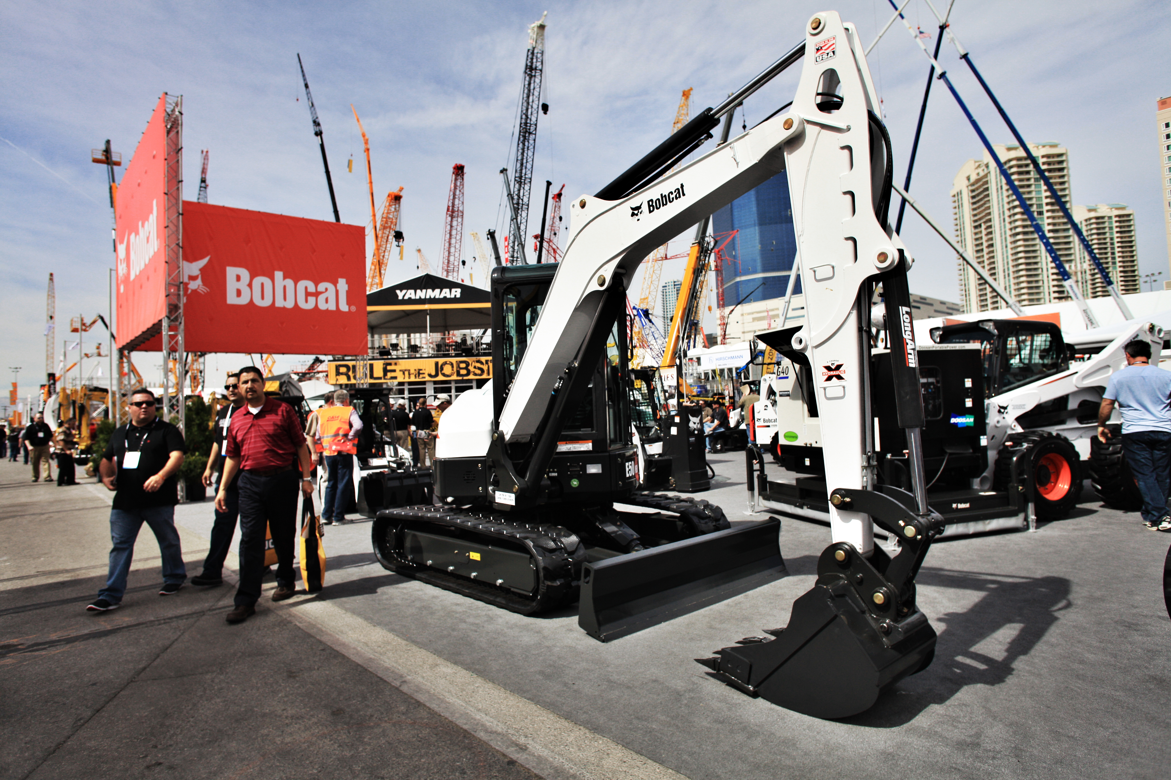 Bobcat’s M Series minis achieve Tier 4 without a DPF Bobcat MSeries E55