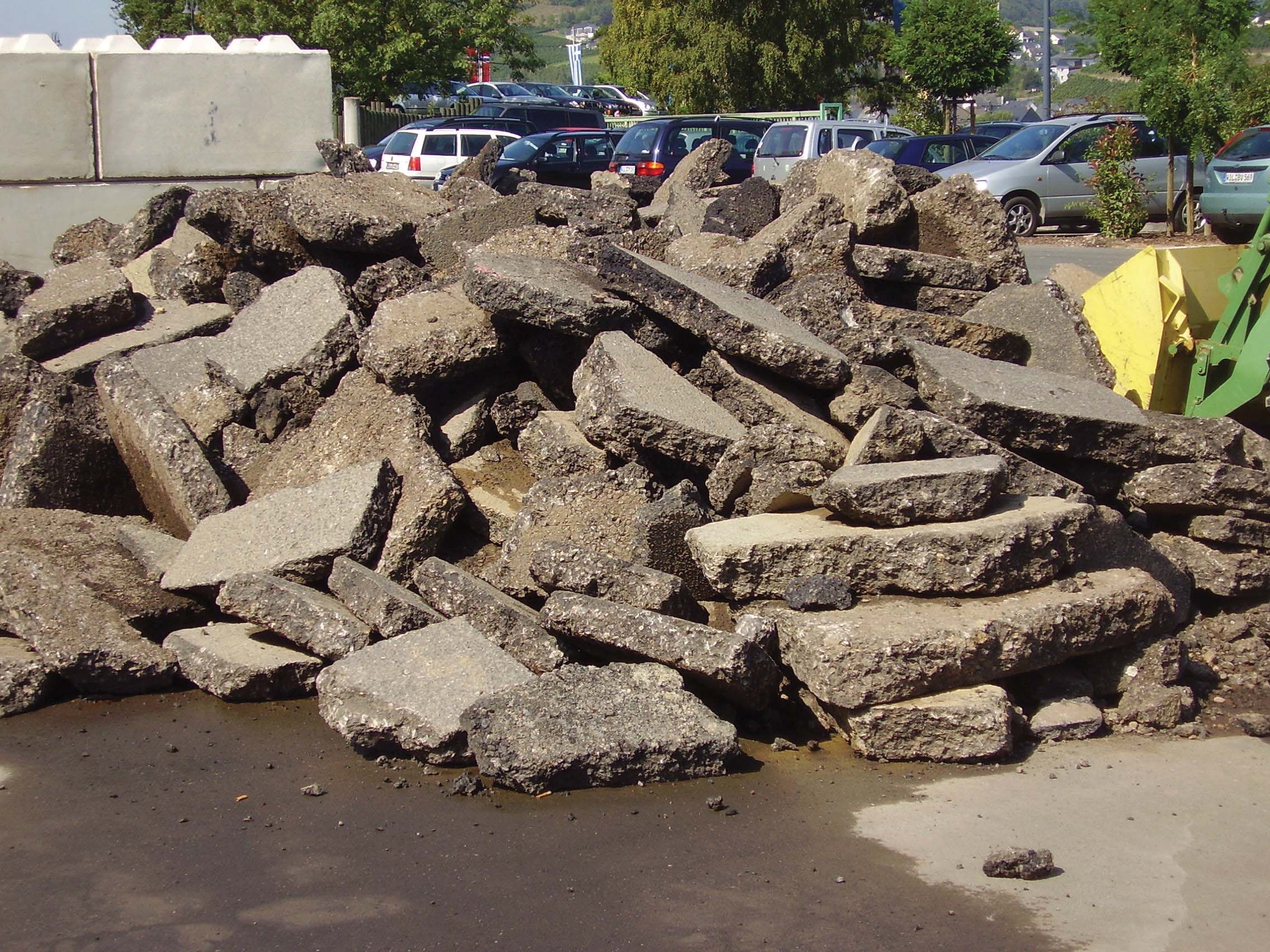 RAP is widely used in asphalt mixes in the US, as well as in Europe RAP is widely used in asphalt mixes