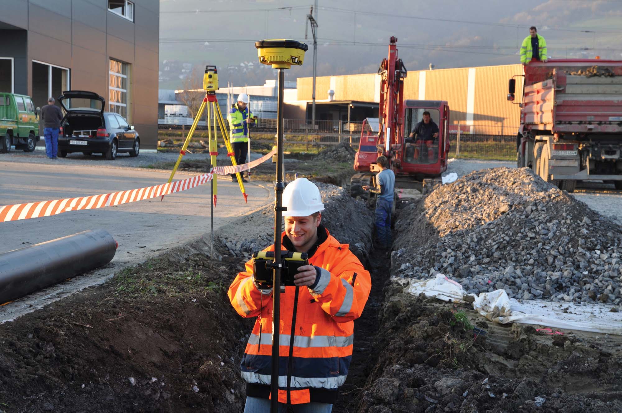 New data collection capabilities are claimed for the sophisticated iCONstruct field software from Leica Geosystems
Leica iCON gps 60 application