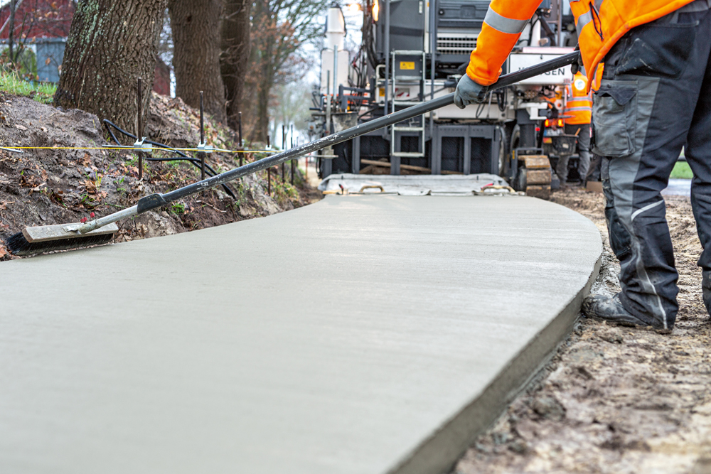 The machine was used to pave a width of 2m and with a 120mm thickness