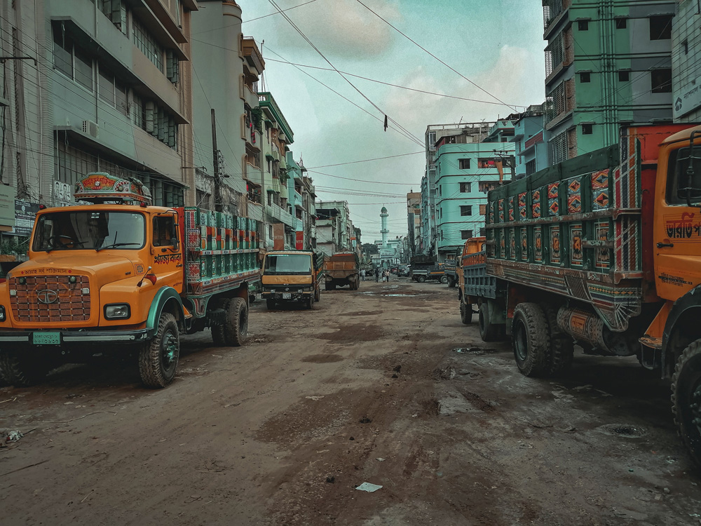 Road conditions in the major urban areas can be poor also (© | Mahtab Prattus, Dreamstime.com)