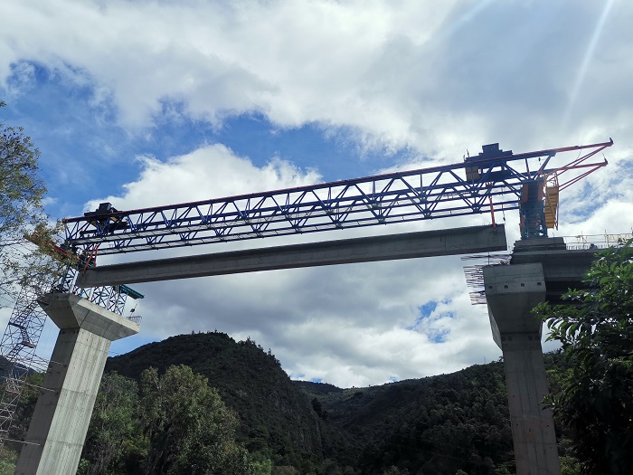 The RPGC-21 launching gantry developed by Sacyr has been used for the project - image courtesy of Sacyr