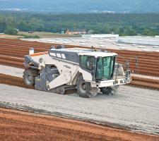 Wirtgen WR 250 reclaimer/stabiliser