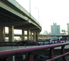 busy roads in the city 