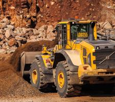 Volvo CE wheeled loader at TooWoomba