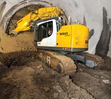 Liebherr R950 tunnel machine 