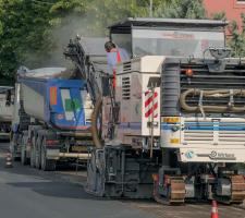 Wirtgen W 200 Hi cold milling machines 