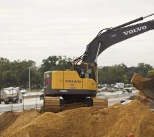 Short tailswing excavators 