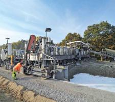 Wirtgen dual-layer paving 