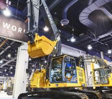 John Deere’s swing excavators 