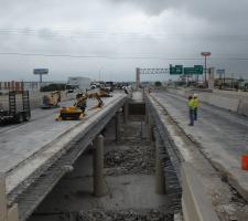 Brokk_SanAntonioBridge_InnerDecksWide.JPG