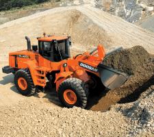 Doosan DL420 wheeled loader 