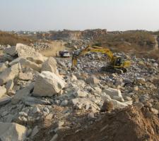 Atlas Copco MB 1700 at work