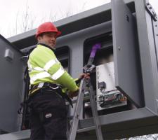 engineer working on Elektra box