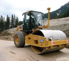 Caterpillar CS56 compactor 