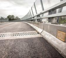 Protective barriers Hunter Expressway 