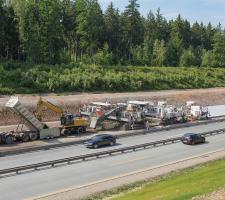 Two Wirtgen pavers on the A9 autobahn