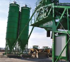 The mobile batching plants 