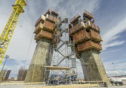 Doka used its hydraulic climbing formworks SKE50 and SKE100 plus its large-area formwork Top 50