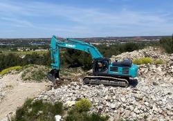 Kobelco is now offering two new top-of-the-range excavators for the 50tonne class