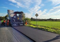 Stepless spraying up to 7m with Dynapacs SD2500CS PROTAC Spray Paver